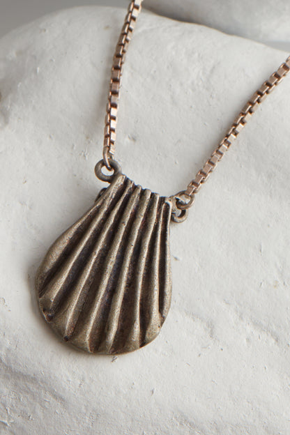 NECKLACE SHELL SILVER